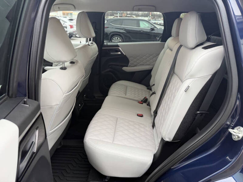 2022 Mitsubishi Outlander SEL