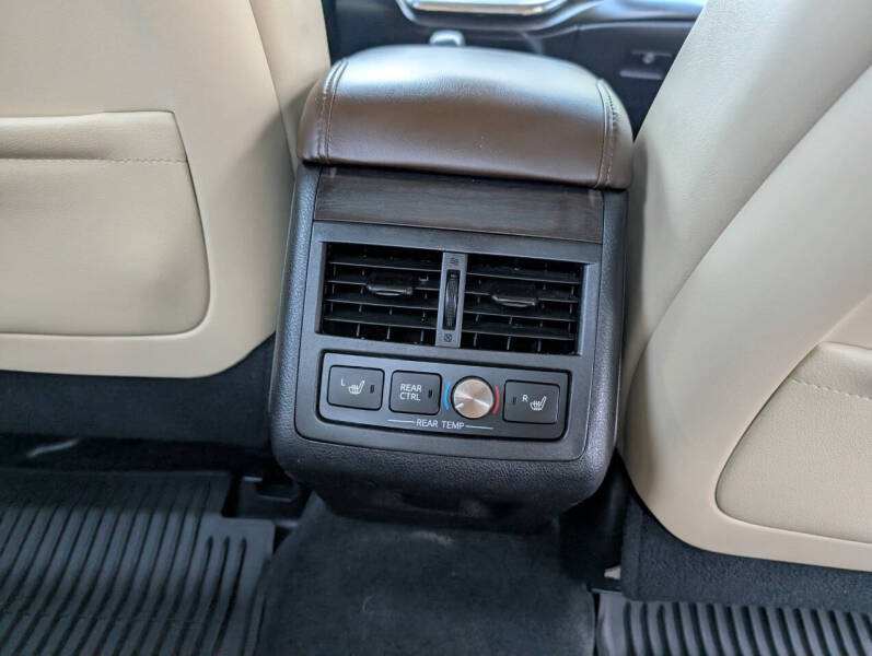 2017 Toyota Avalon XLE Premium