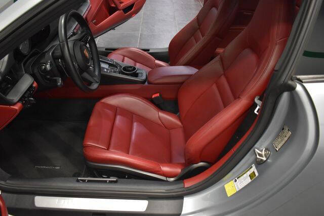 2020 Porsche 911 Carrera S