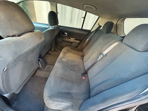 2012 Nissan Versa 1.8 S