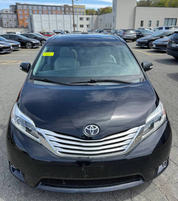 2015 Toyota Sienna