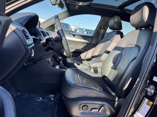 2017 Audi Q3 2.0T quattro Premium