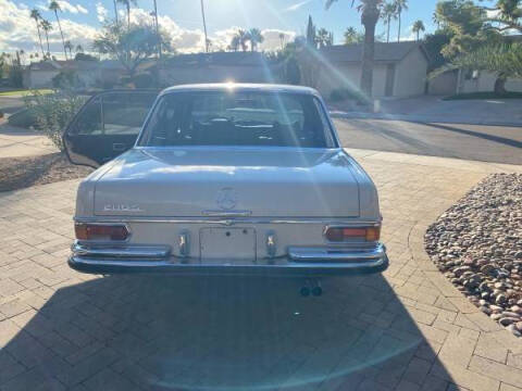 1971 Mercedes-Benz 280-Class