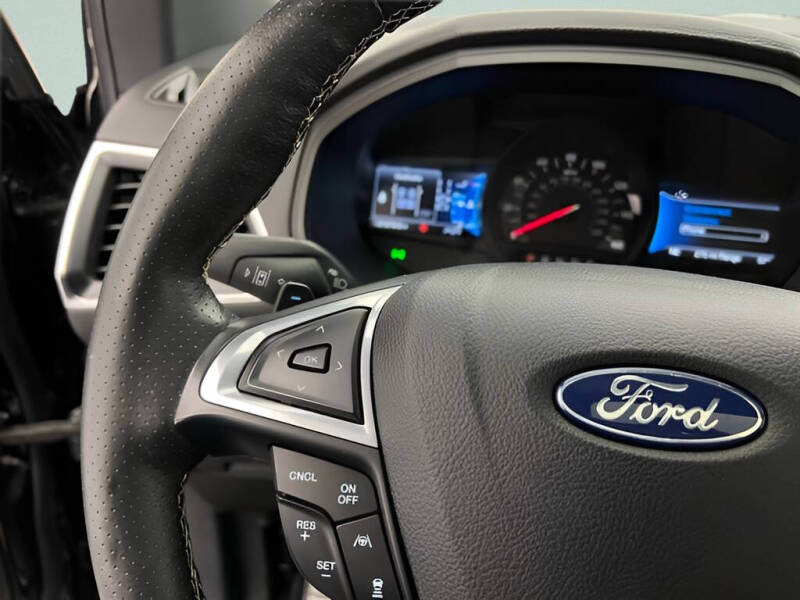 2022 Ford Edge ST