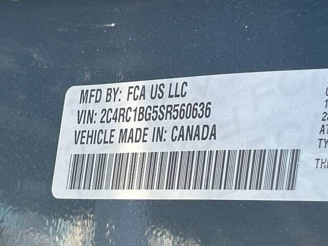 2025 Chrysler Pacifica Select