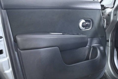 2012 Nissan Versa 1.8 SL