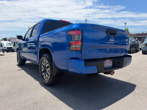 2024 Nissan Frontier SL
