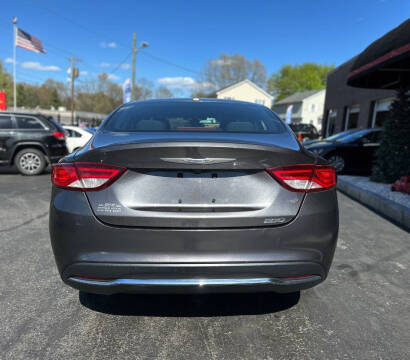 2015 Chrysler 200 Limited