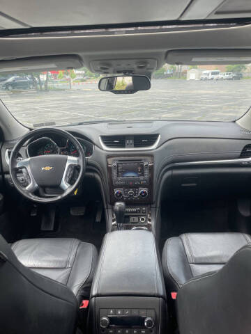 2017 Chevrolet Traverse Premier