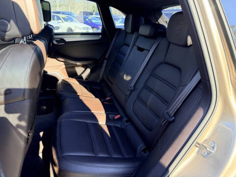 2015 Porsche Macan Turbo