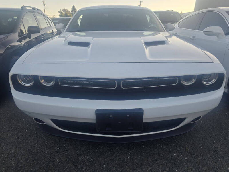 2015 Dodge Challenger SXT