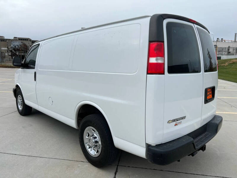 2020 Chevrolet Express 2500