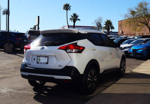 2020 Nissan Kicks SR