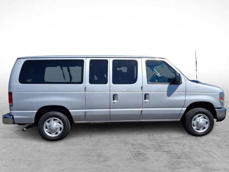2013 Ford E-Series E-150 XLT