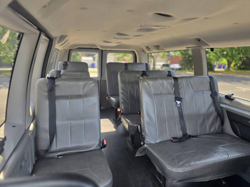 2008 Ford E-Series E-150 XLT