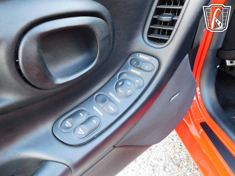 2004 Chevrolet Corvette