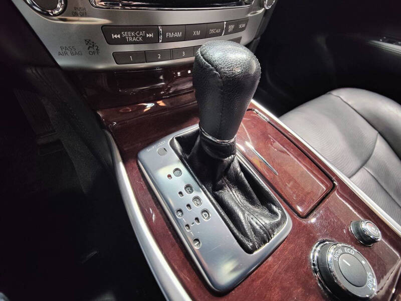 2015 Infiniti Q70L 3.7