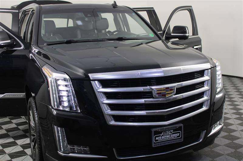 2018 Cadillac Escalade ESV Luxury