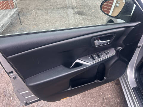 2015 Toyota Camry SE