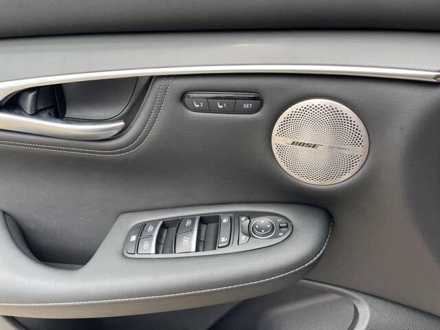 2025 Infiniti QX55 Essential