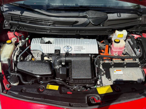 2010 Toyota Prius III