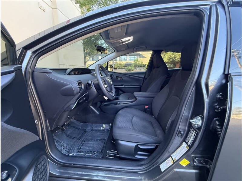 2016 Toyota Prius Two