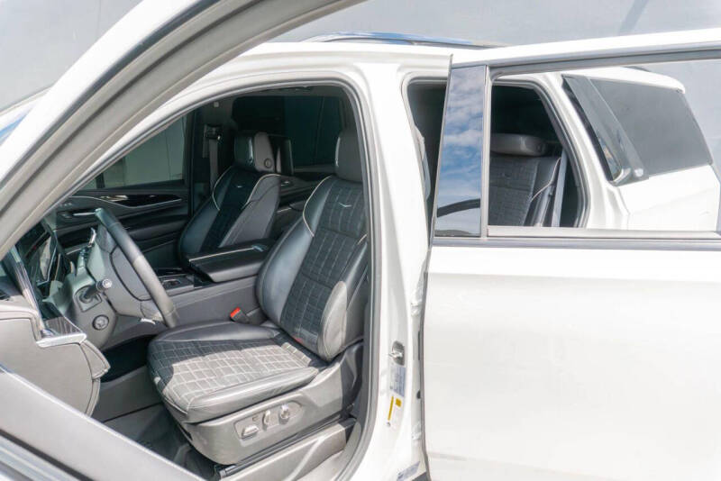 2024 Cadillac Escalade-V