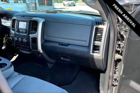 2017 RAM 1500 SLT