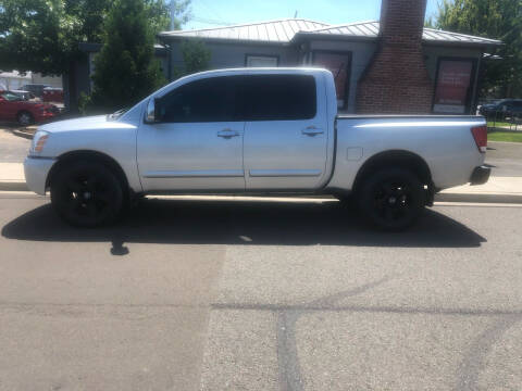 2005 Nissan Titan for sale at Viking Motors in Medford OR