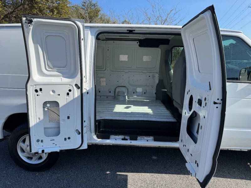 2011 Ford E-Series E-150