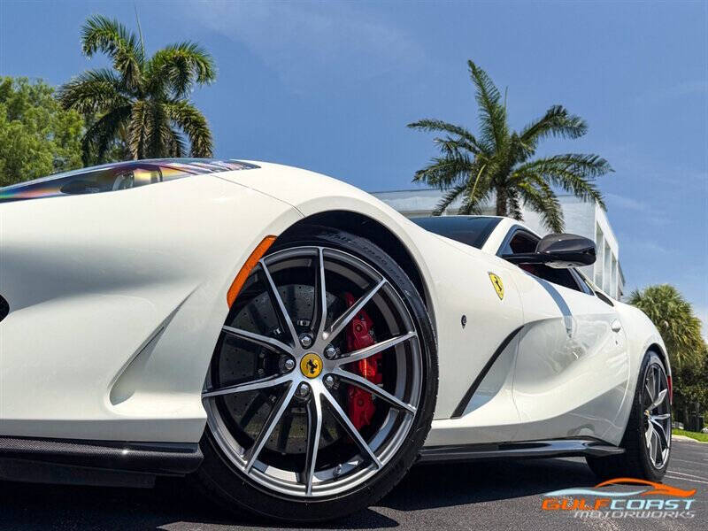 2019 Ferrari 812 Superfast