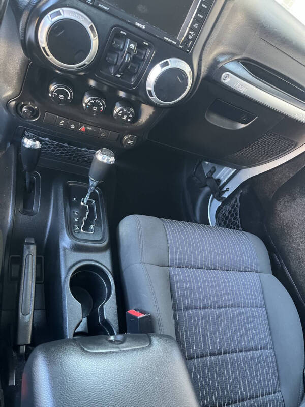 2012 Jeep Wrangler Unlimited Sahara