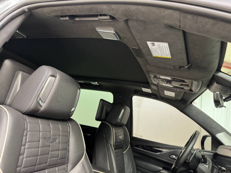 2023 Cadillac Escalade-V ESV