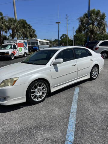 2006 Toyota Avalon for sale at WHEELZ AND DEALZ, LLC in Fort Pierce FL