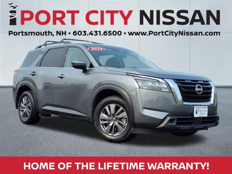 2023 Nissan Pathfinder SV