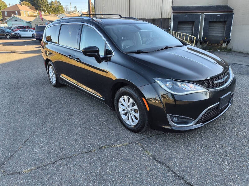2018 Chrysler Pacifica Touring L