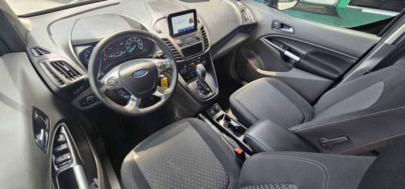 2023 Ford Transit Connect XLT