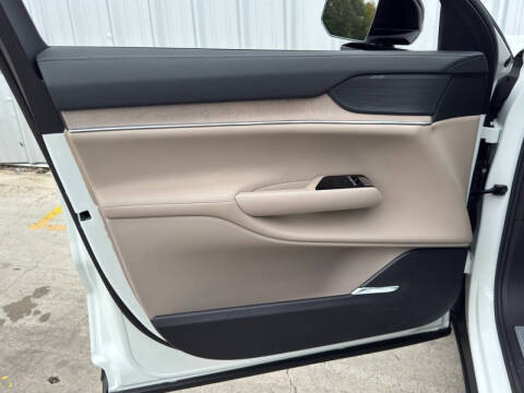 2025 Volvo EX90 Twin Performance Plus 7P