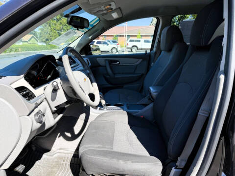 2017 Chevrolet Traverse LS