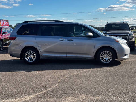 2017 Toyota Sienna Limited Premium 7-Passenger
