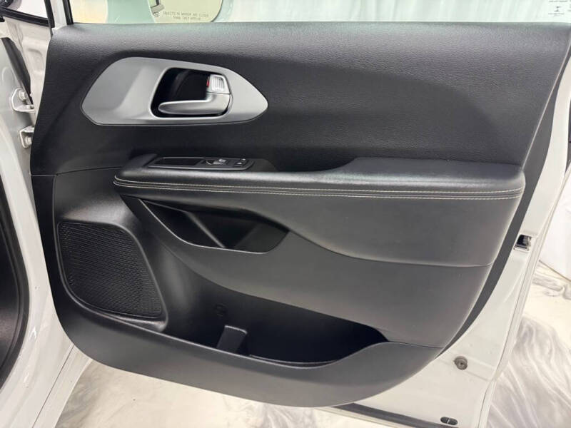 2020 Chrysler Pacifica Touring