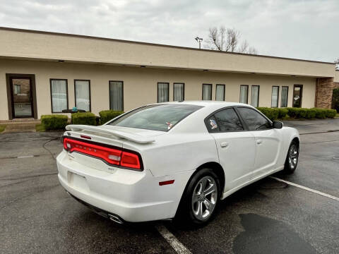 2012 Dodge Charger SE