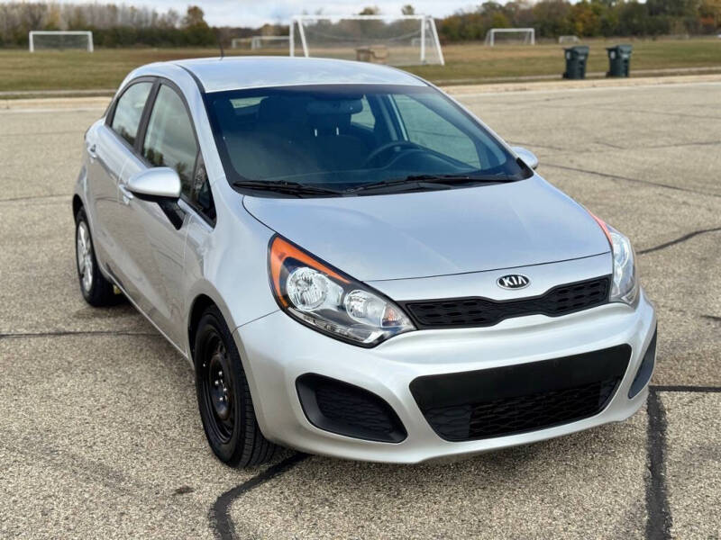 2015 Kia Rio 5-Door LX's photo