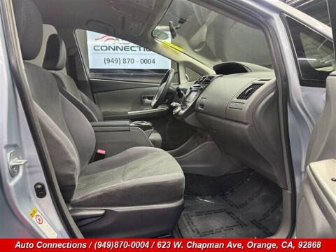 2013 Toyota Prius v Three