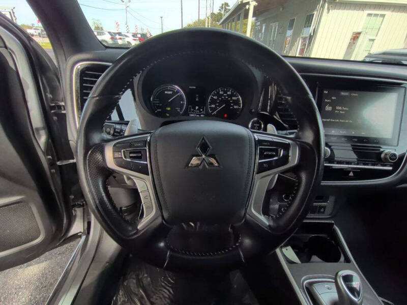 2022 Mitsubishi Outlander PHEV SEL