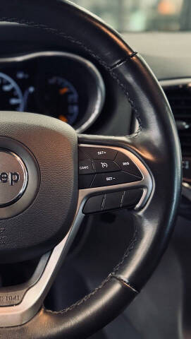 2020 Jeep Grand Cherokee Laredo E