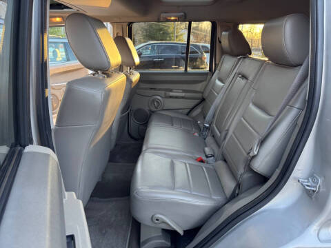 2008 Jeep Commander Sport