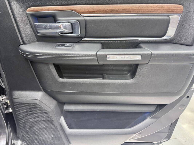 2017 RAM 1500 Laramie