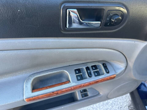 2003 Volkswagen Passat GLX 4Motion