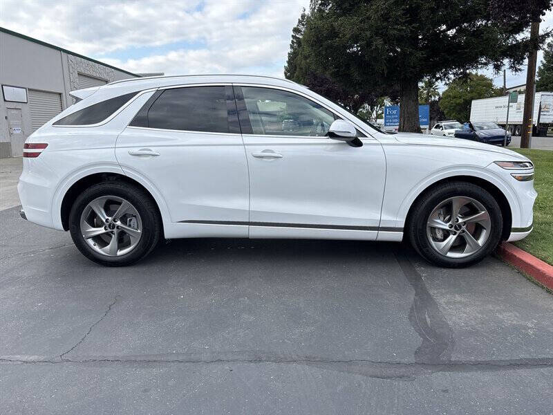 2026 Genesis GV70